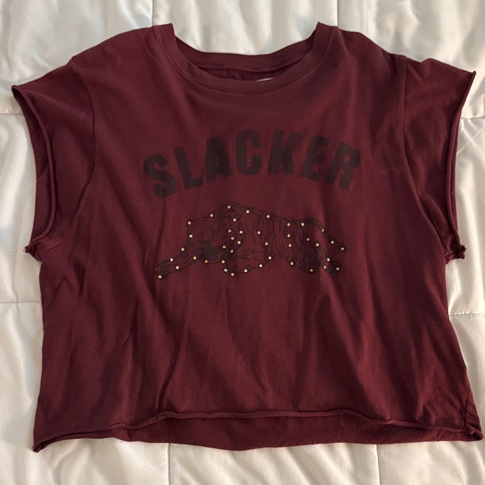 Slacker Graphic Crop Top in Burgundy